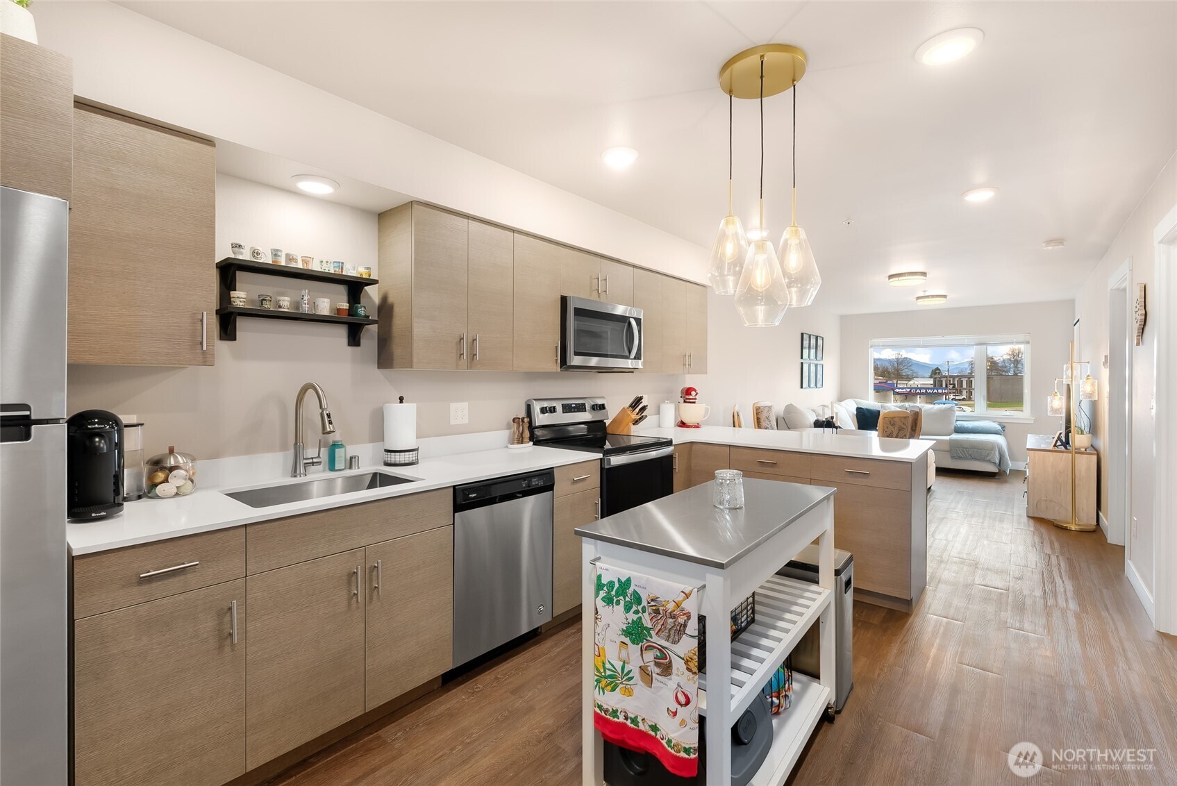 1882 Front Street Lynden WA 98264