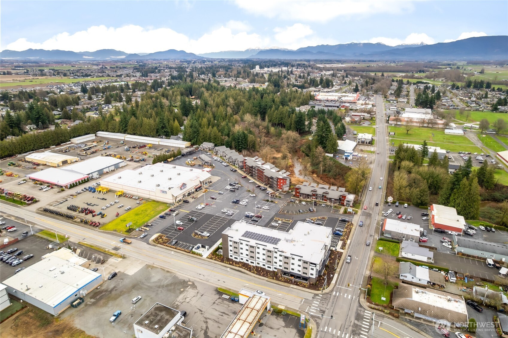 1882 Front Street Lynden WA 98264