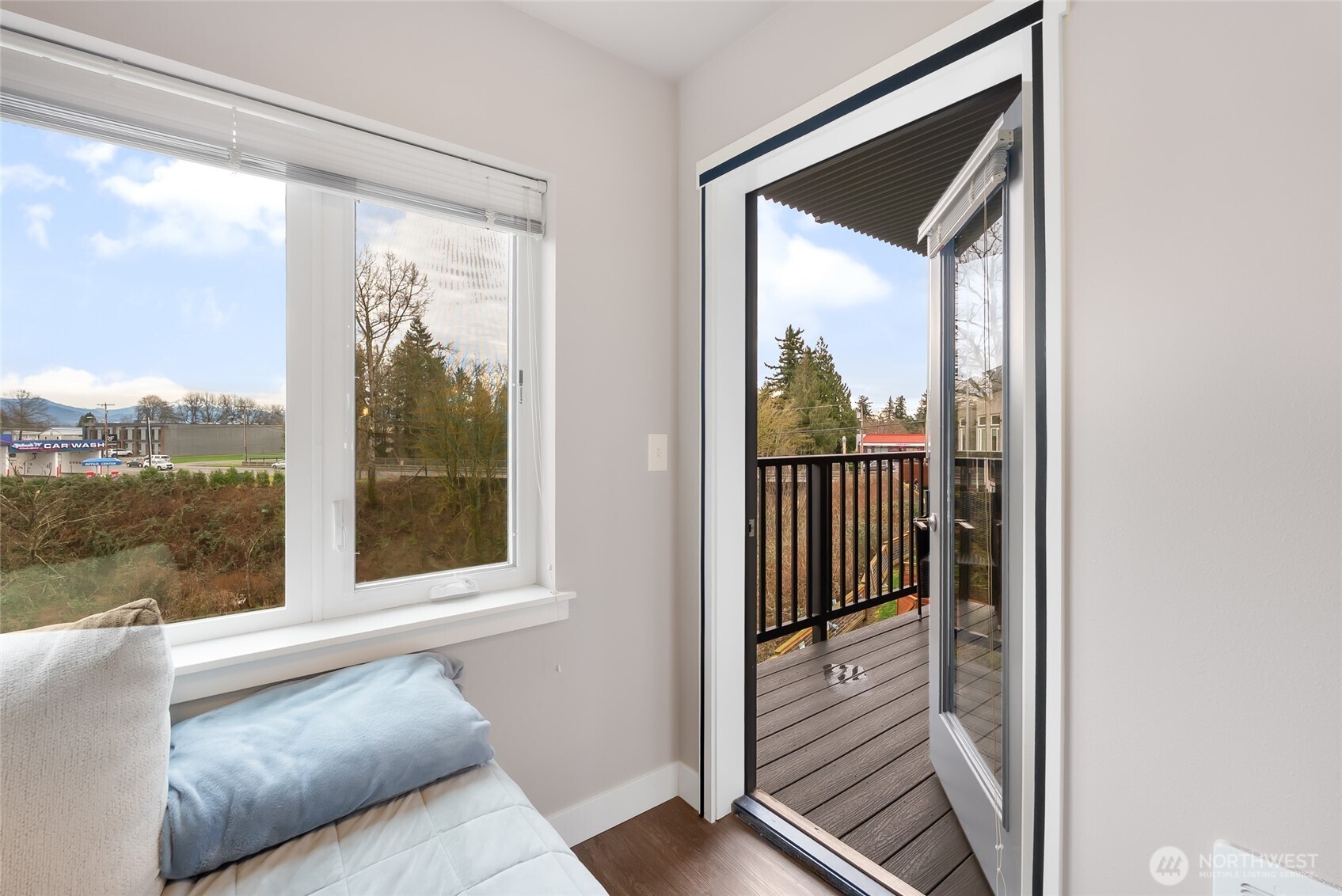 1882 Front Street Lynden WA 98264