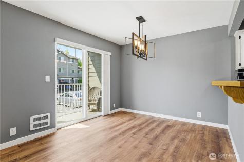 1670 SW Mulberry Street Oak Harbor WA 98277