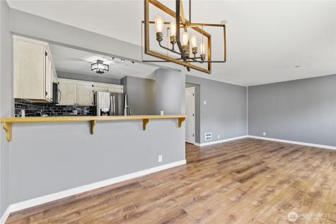 1670 SW Mulberry Street Oak Harbor WA 98277