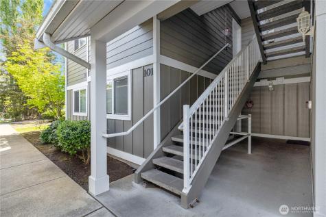 1670 SW Mulberry Street Oak Harbor WA 98277