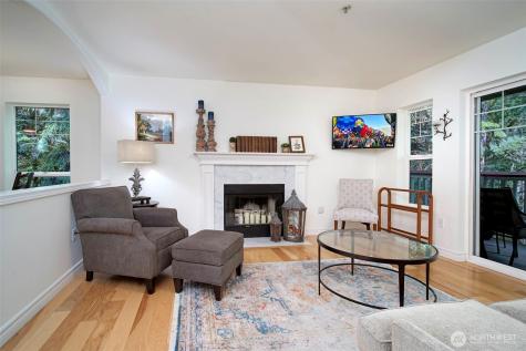 18501 SE Newport Way Issaquah WA 98027