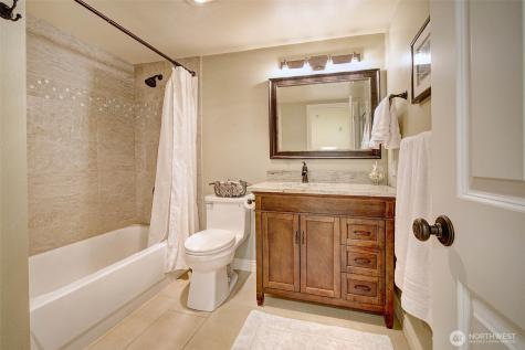 18501 SE Newport Way Issaquah WA 98027