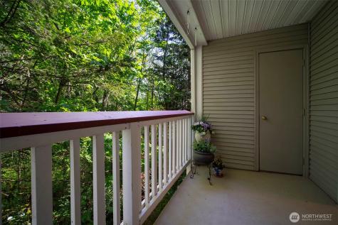 18501 SE Newport Way Issaquah WA 98027