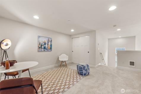 1321 Greenwich Walk NE Issaquah WA 98029