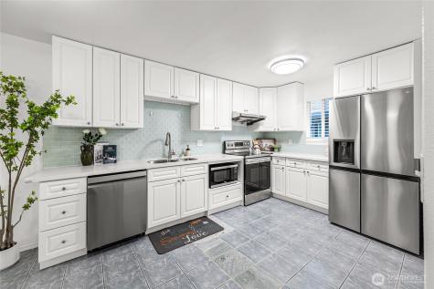 10007 NE 12th Street Bellevue WA 98004