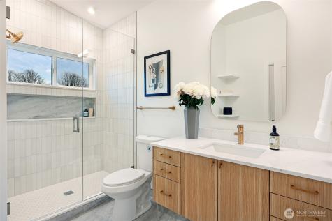 8812 41st Avenue SW Seattle WA 98136