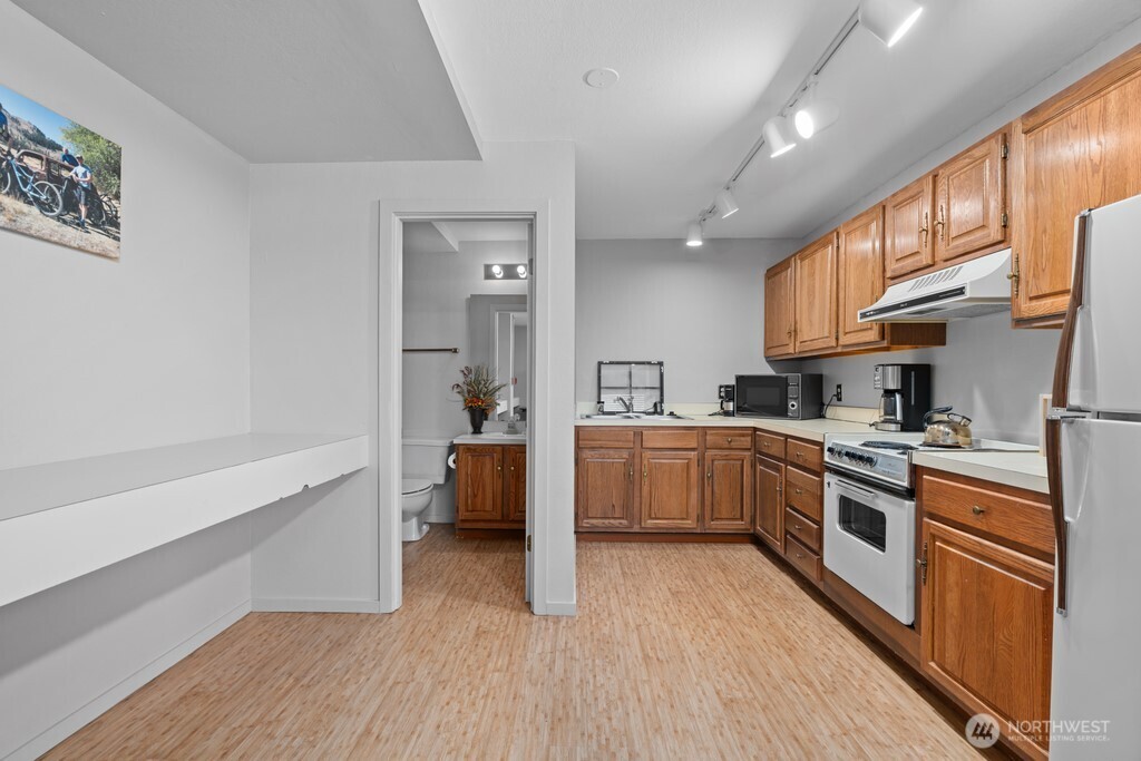 5025 California Avenue SW Seattle WA 98136