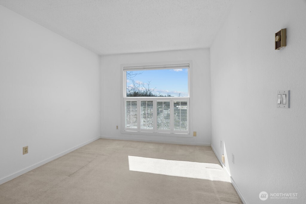 5025 California Avenue SW Seattle WA 98136