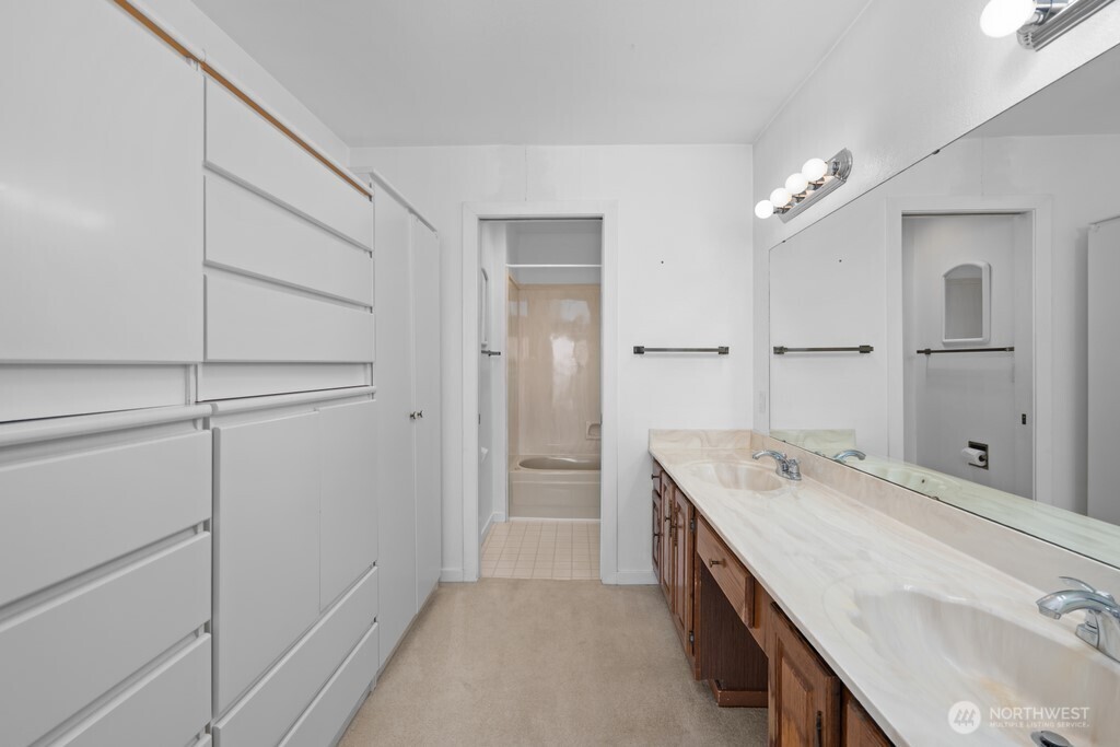 5025 California Avenue SW Seattle WA 98136