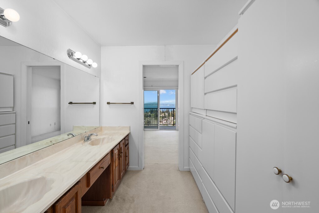 5025 California Avenue SW Seattle WA 98136