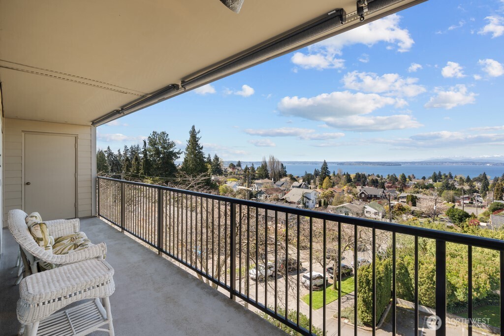 5025 California Avenue SW Seattle WA 98136