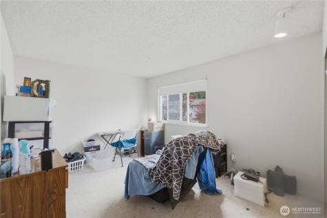 8823 Holly Drive Everett WA 98208
