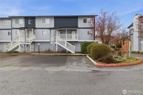 8823 Holly Drive Everett WA 98208