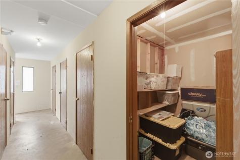 8823 Holly Drive Everett WA 98208