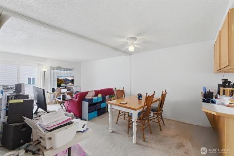 8823 Holly Drive Everett WA 98208