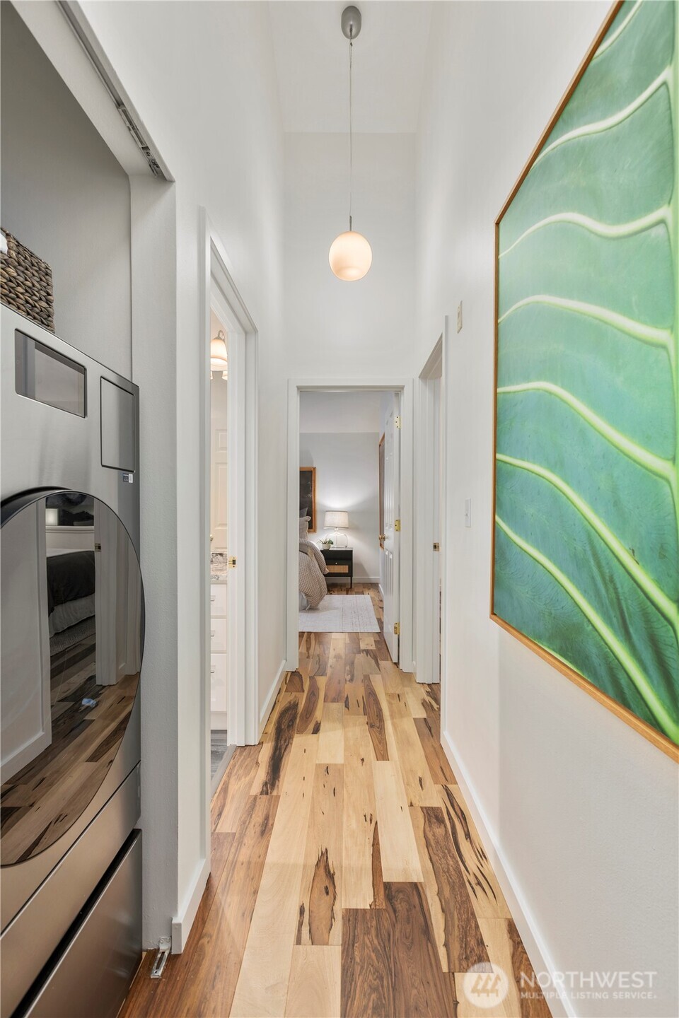 524 6th Avenue W Seattle WA 98119