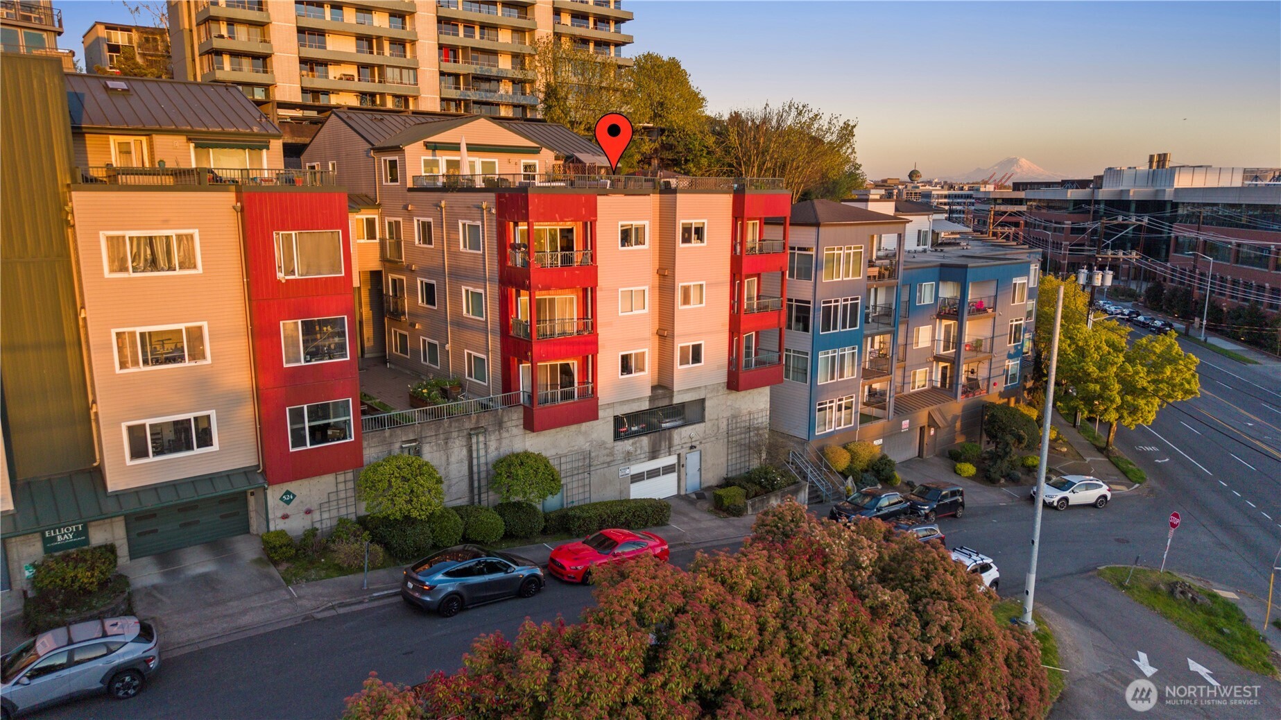 524 6th Avenue W Seattle WA 98119