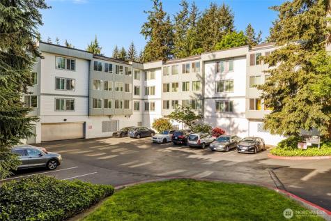 13717 Linden Avenue N Seattle WA 98133