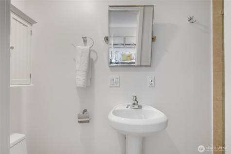 633 NW 85th Street Seattle WA 98117