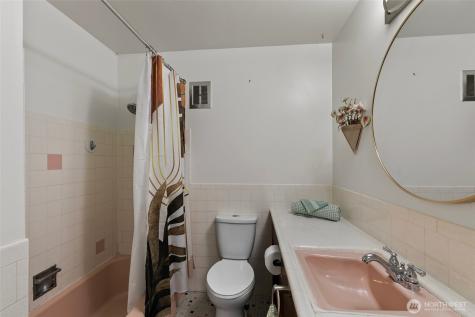 3041 24th Avenue W Seattle WA 98199