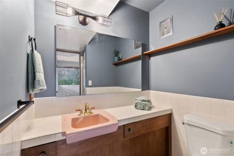 3041 24th Avenue W Seattle WA 98199