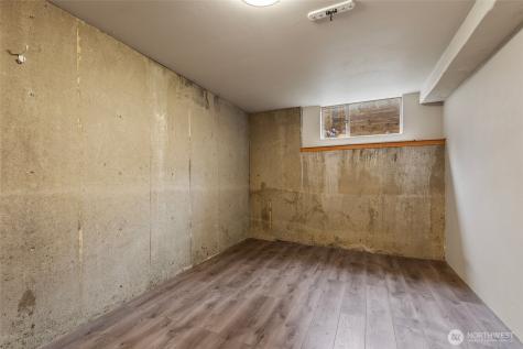 3041 24th Avenue W Seattle WA 98199