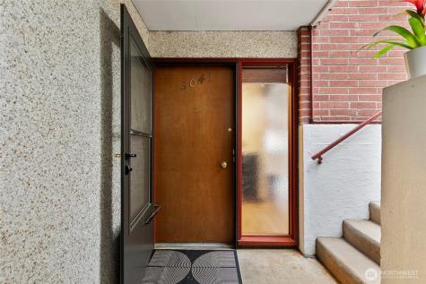 3041 24th Avenue W Seattle WA 98199