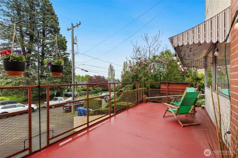 3041 24th Avenue W Seattle WA 98199