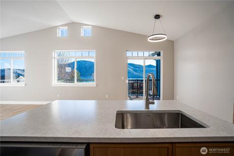 744 Wapato Way Manson WA 98831