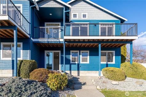 744 Wapato Way Manson WA 98831