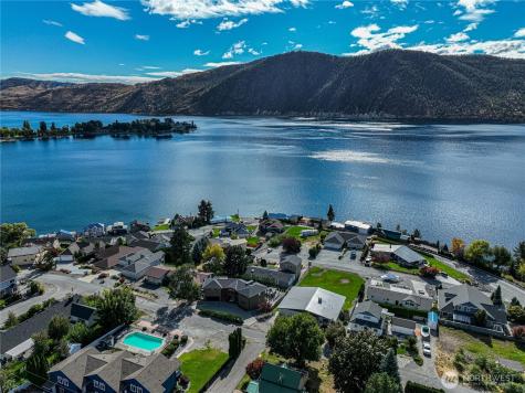 744 Wapato Way Manson WA 98831