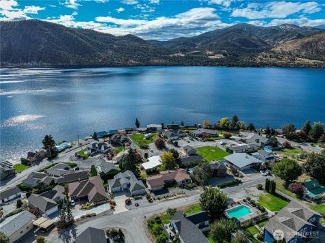 744 Wapato Way Manson WA 98831