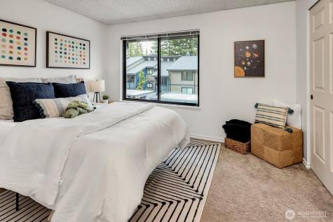 1809 N 107th Street Seattle WA 98133