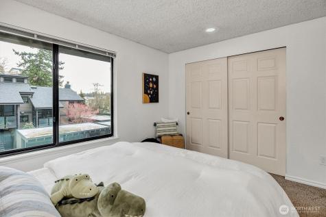 1809 N 107th Street Seattle WA 98133