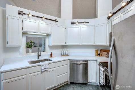 1809 N 107th Street Seattle WA 98133