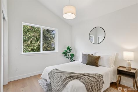 20205 5th Avenue NW Shoreline WA 98177