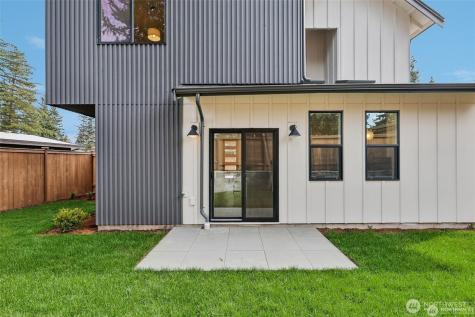 20205 5th Avenue NW Shoreline WA 98177