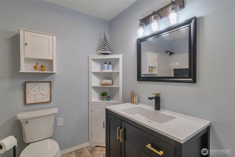 19115 Ballinger Way NE Lake Forest Park WA 98155