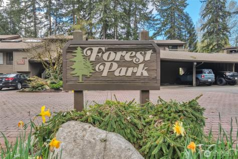 19115 Ballinger Way NE Lake Forest Park WA 98155