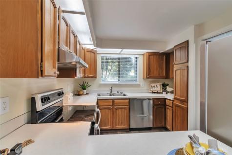 19115 Ballinger Way NE Lake Forest Park WA 98155