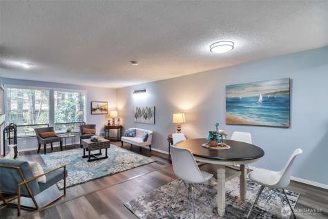 19115 Ballinger Way NE Lake Forest Park WA 98155
