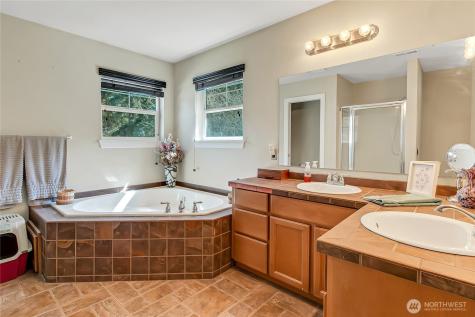 301 50th Street SE Auburn WA 98092
