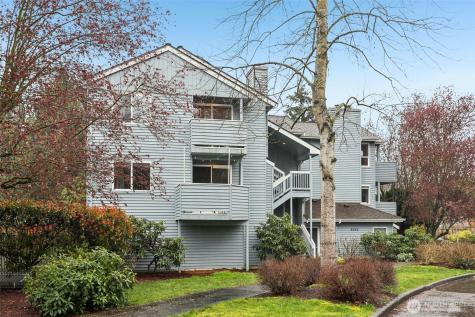 9242 Woodlawn Avenue N Seattle WA 98103