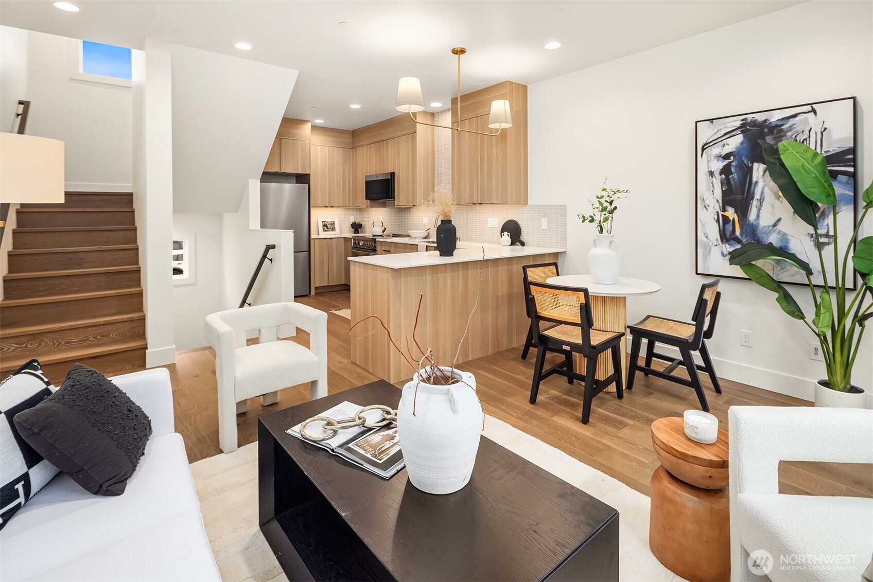 4419 2nd Avenue NE Seattle WA 98105