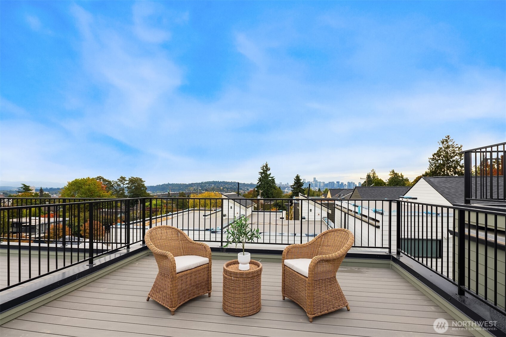 4419 2nd Avenue NE Seattle WA 98105