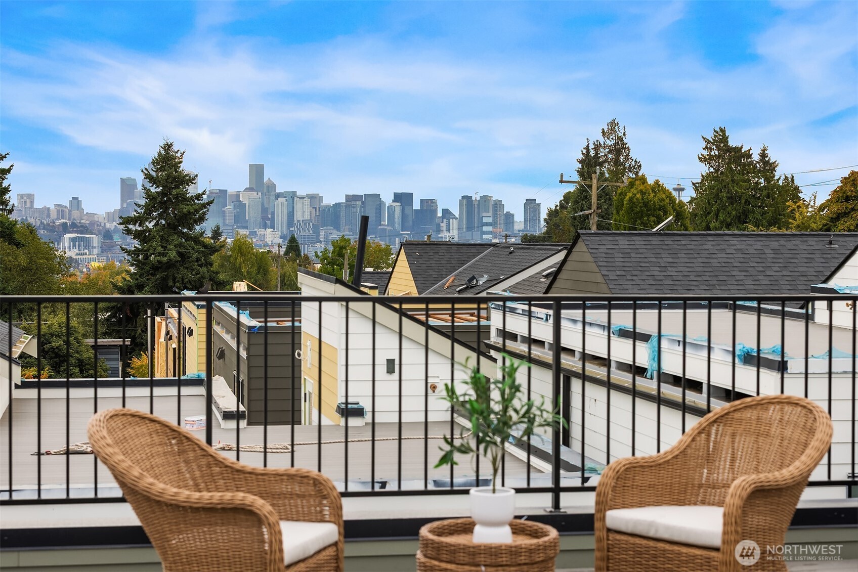 4419 2nd Avenue NE Seattle WA 98105