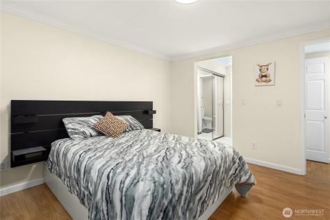 4727 W Lake Sammamish Parkway SE Issaquah WA 98027