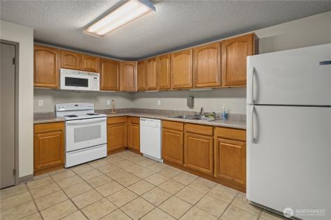 4727 W Lake Sammamish Parkway SE Issaquah WA 98027